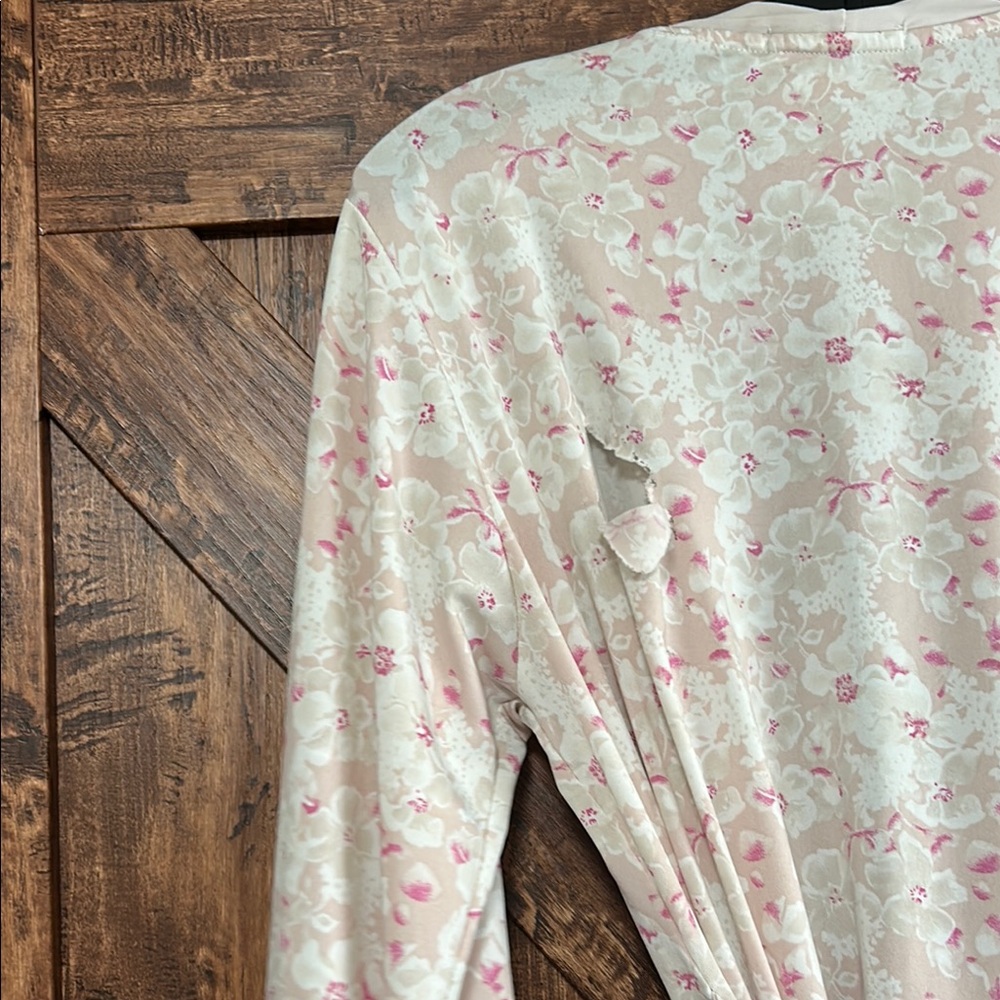 Pink Floral Robe - Picture 4 of 5